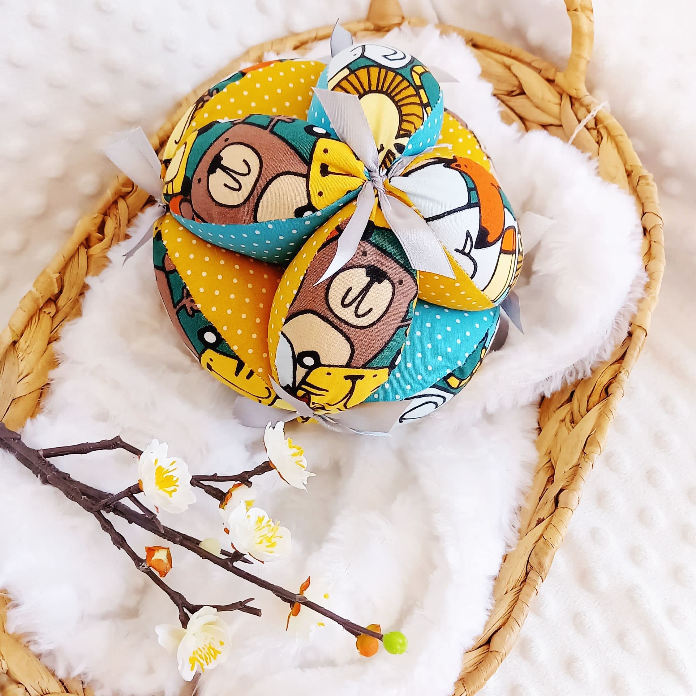 Juguete sensorial de bola de bebé Montessori de puzle hecho a mano, sonajero de bebé único, juguete de viaje para habilidades motoras finas, regalo de baby shower de animales del bosque