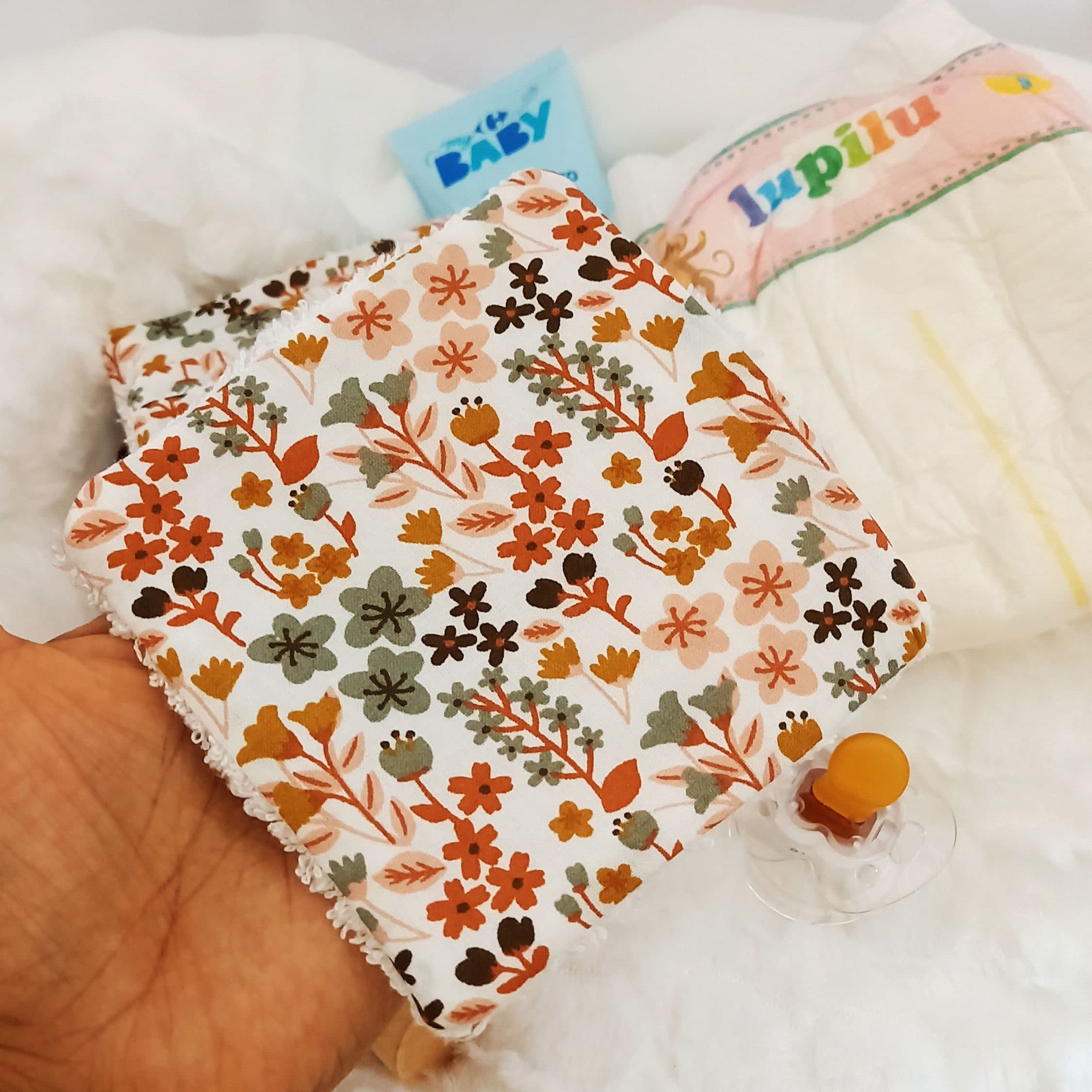 Toallitas de bebé reutilizables, regalos sostenibles para ella, caja de regalo de autocuidado, toallitas de tela, toallitas desmaquillantes, mordedor de orejas de conejo, regalo de baby shower para bebé